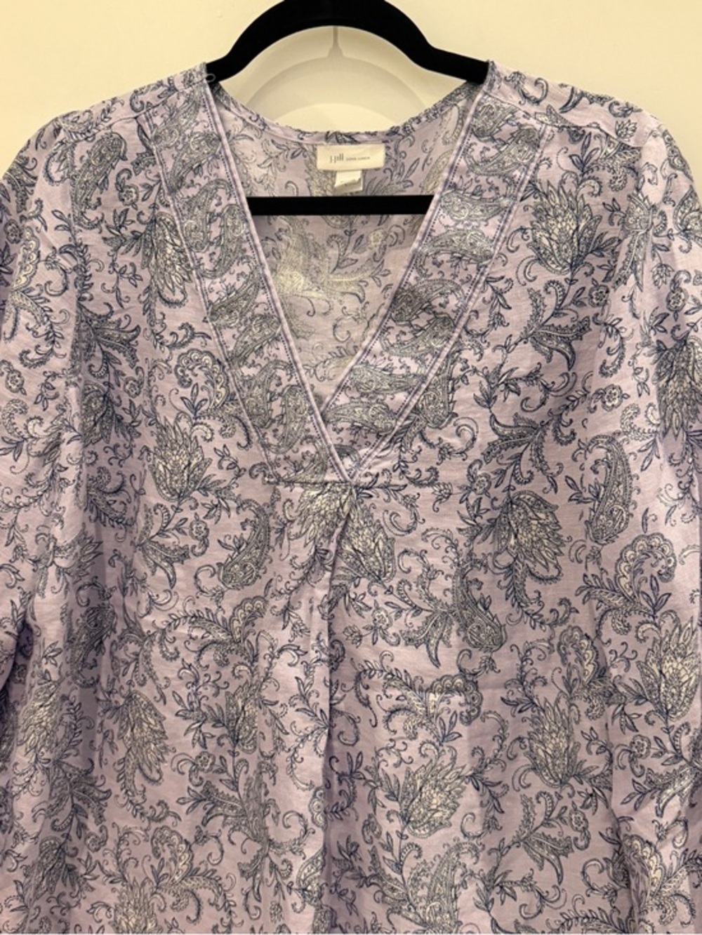 J. Jill Lavender Paisley V-Neck Tunic Shirt Size M 100% Linen Summer Resortwear - Picture 2 of 7